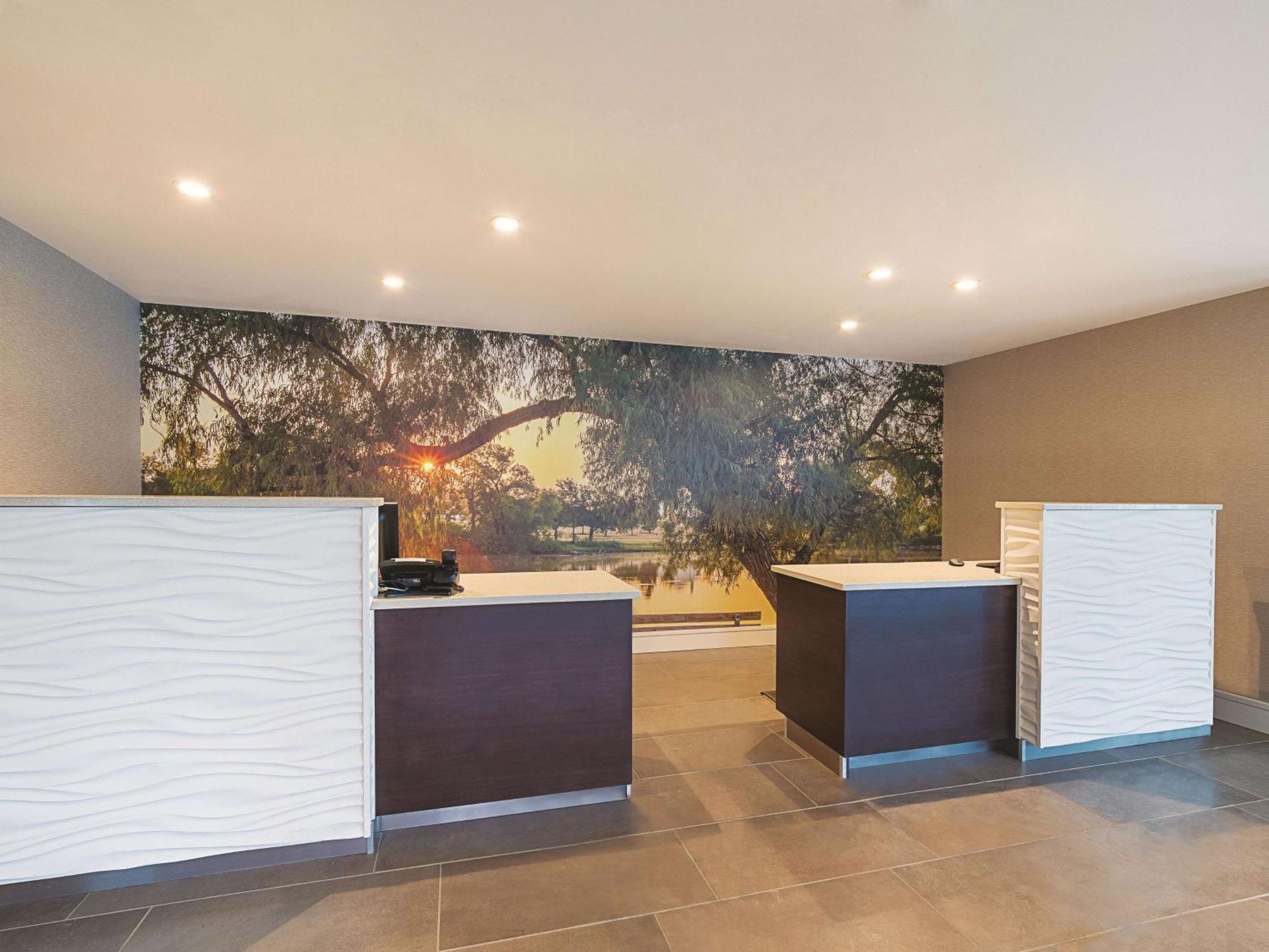 La Quinta By Wyndham Austin Round Rock Hotel Bagian luar foto